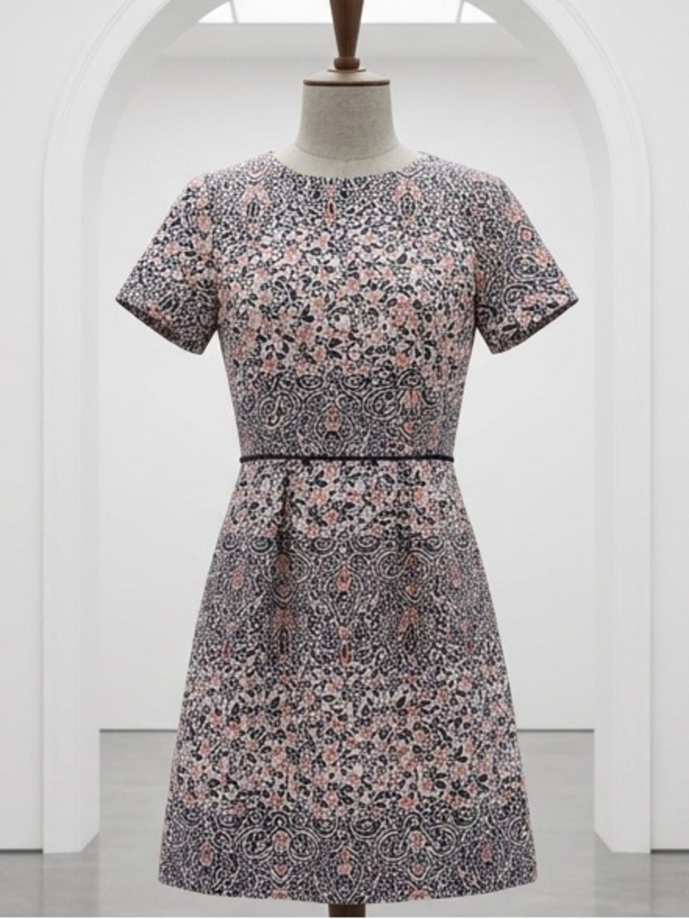 H&M|Pink & Black Jacquard Floral Short Sleeve A-Line Retro Style Mini Dress Sz 4